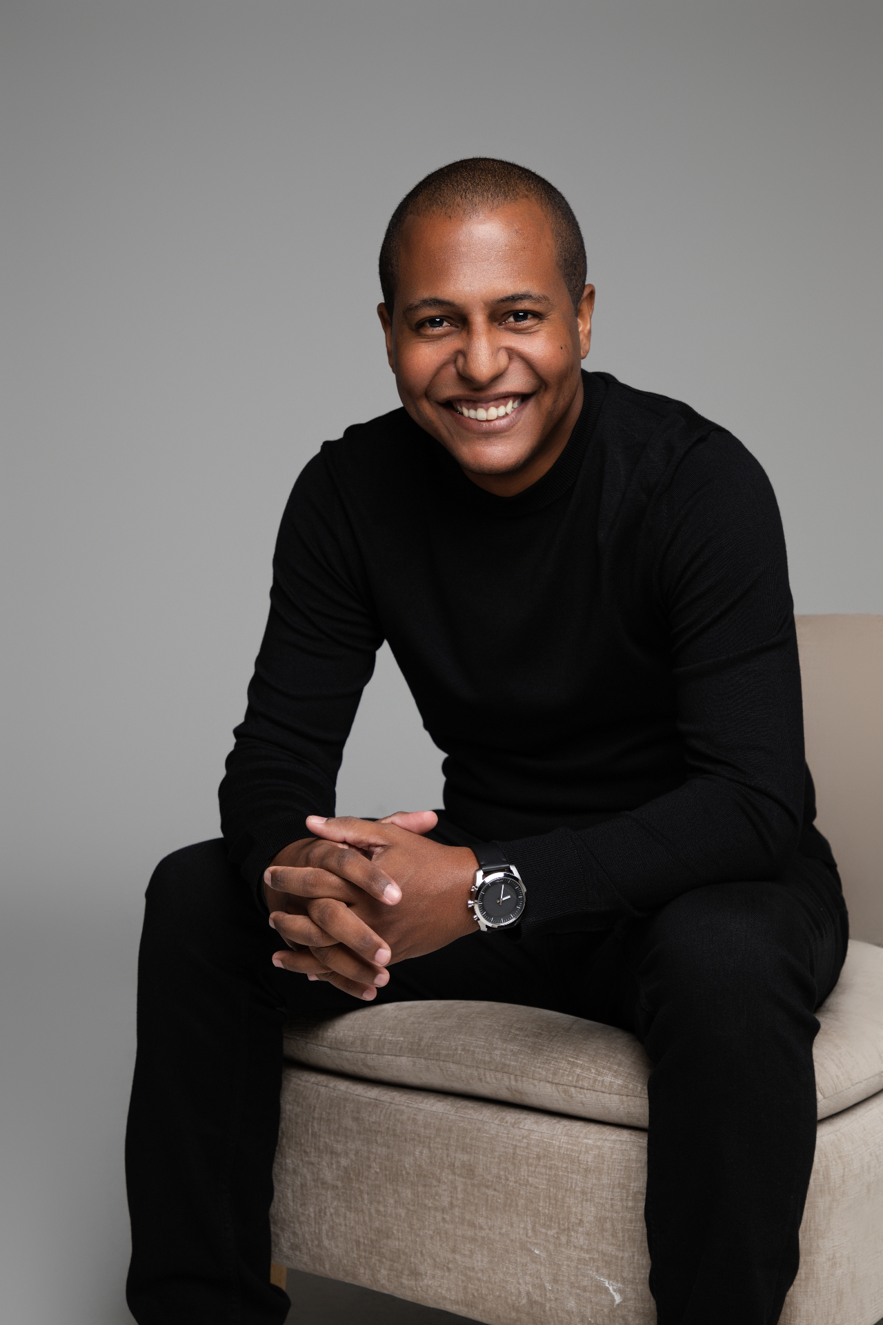 Helinho de Souza, fundador da VESH Vistos